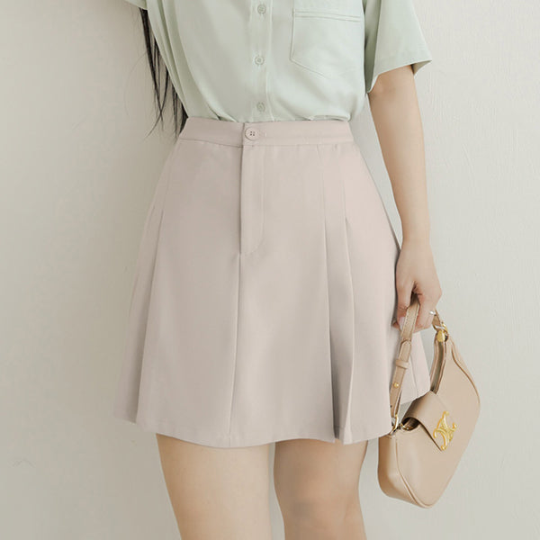 MISS. Wrinkle-Resistant Pleated Suit Plus Size Tailored Mini Skirt (With Shorts)