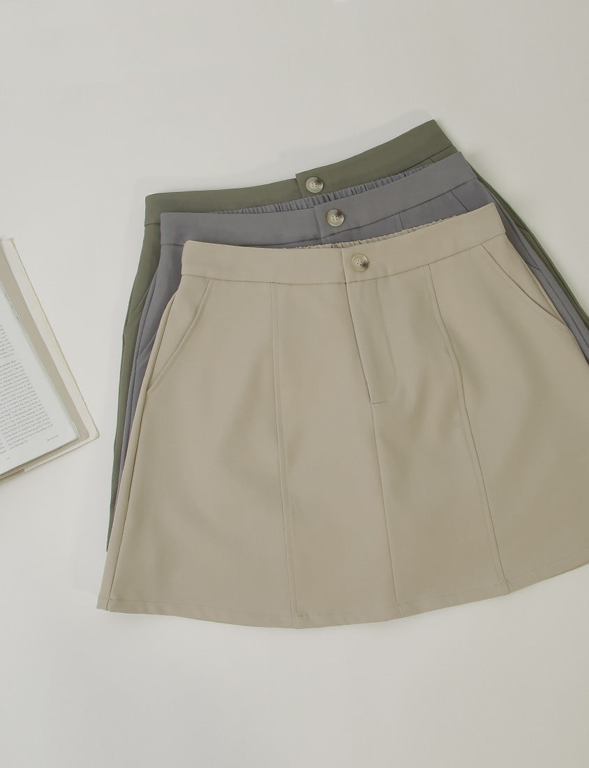 MISS. Korean Contrast Stitch Twill Back-Elastic Plus Size Mini Skirt