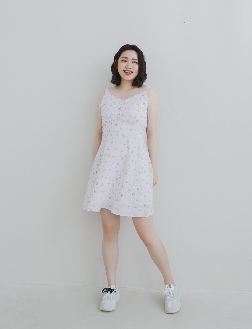 Adjustable Pearl Button Floral Plus-Size Mini Dress