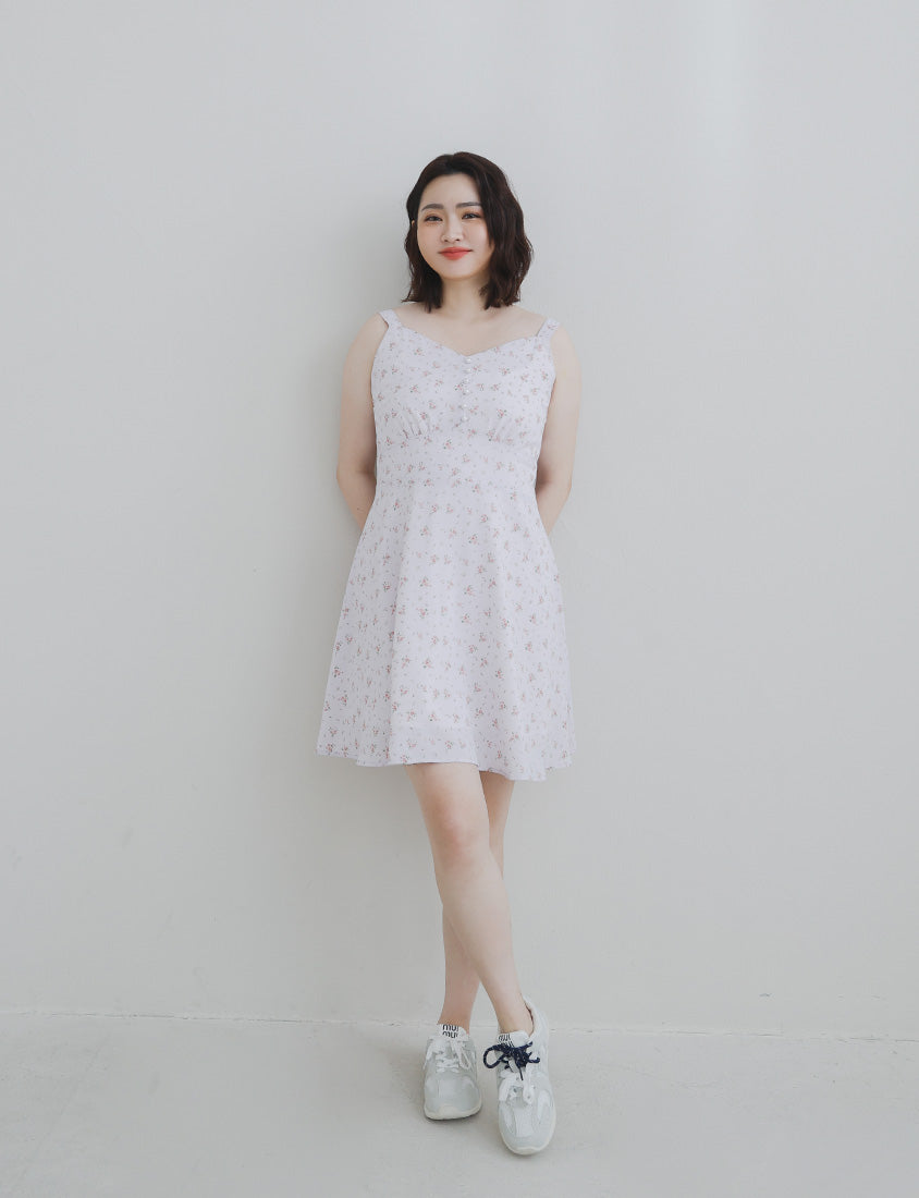 Adjustable Pearl Button Floral Plus-Size Mini Dress