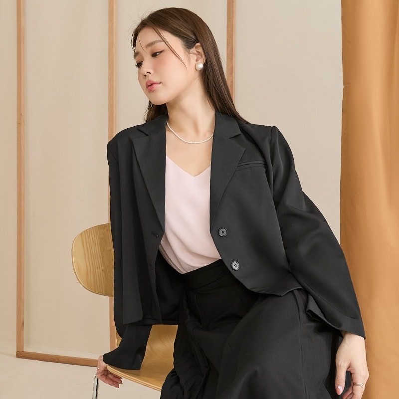 MISS. Elegant Plus Size Long Sleeve Blazer