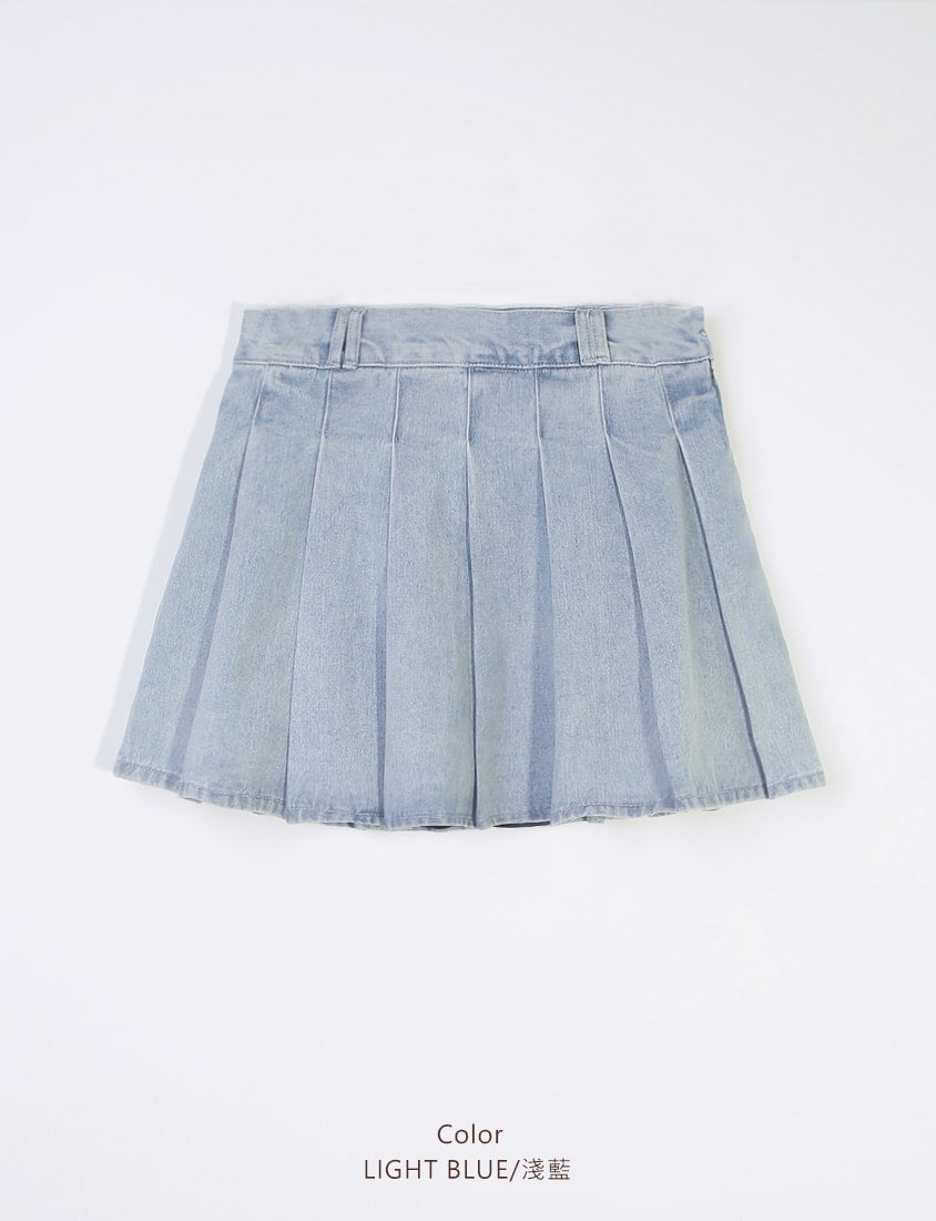Playful Pleated Denim Mini Skirt (with Button)