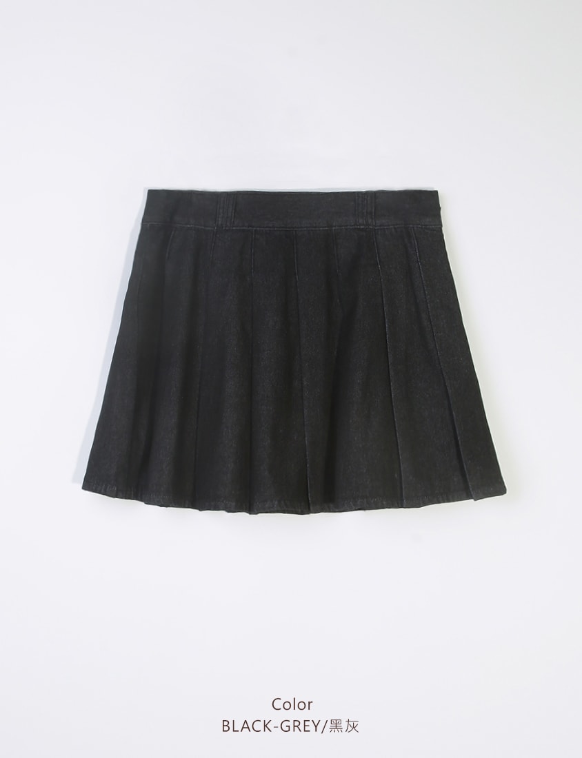 Playful Pleated Denim Mini Skirt (with Button)