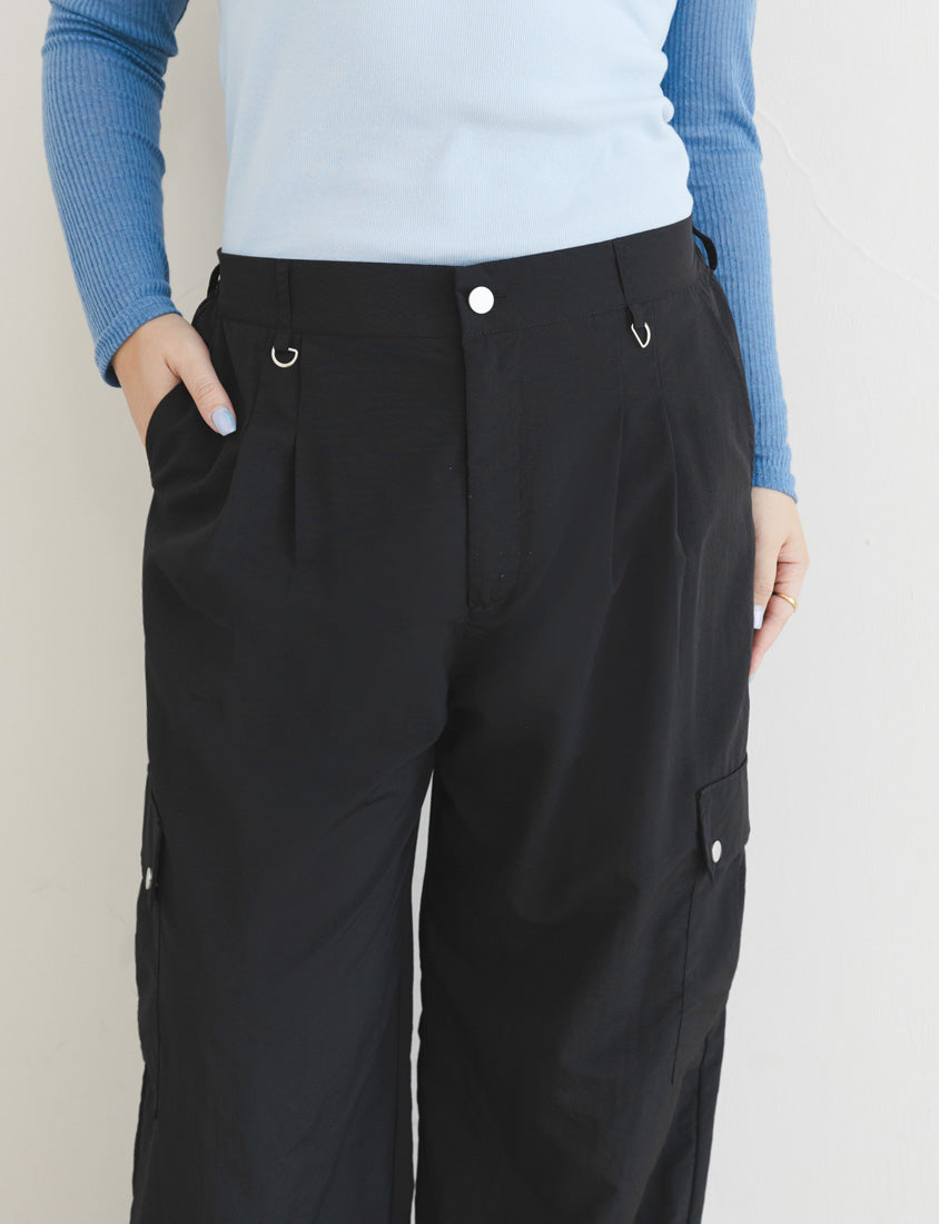 MUA! Edgy Pleated Back Elastic Nylon Plus Size Cargo Pants