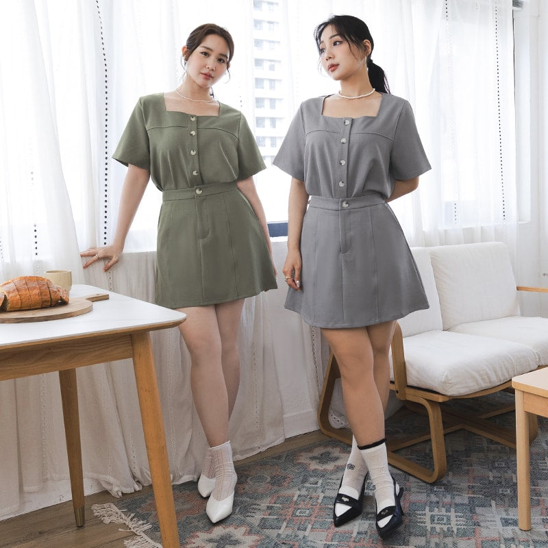 MISS. Korean Contrast Stitch Twill Back-Elastic Plus Size Mini Skirt