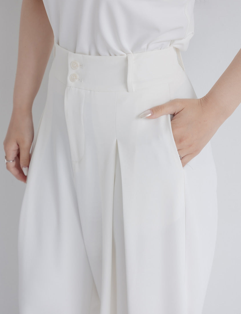 MISS. High Waist Pleated Tummy Flattering Plus Size Tailored Pants
