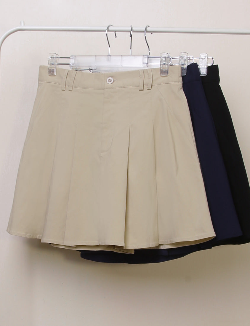 Skin-friendly Silky Pleated Back Elastic Plus Size Mini Skirt (With Pants)