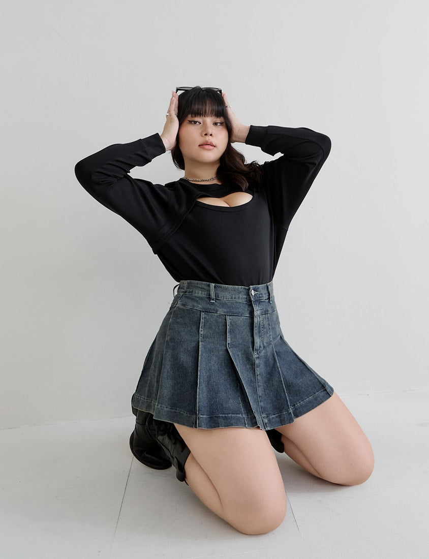 MUA! Cloud Cotton Front Cut-Out Plus Size Long Sleeve Top