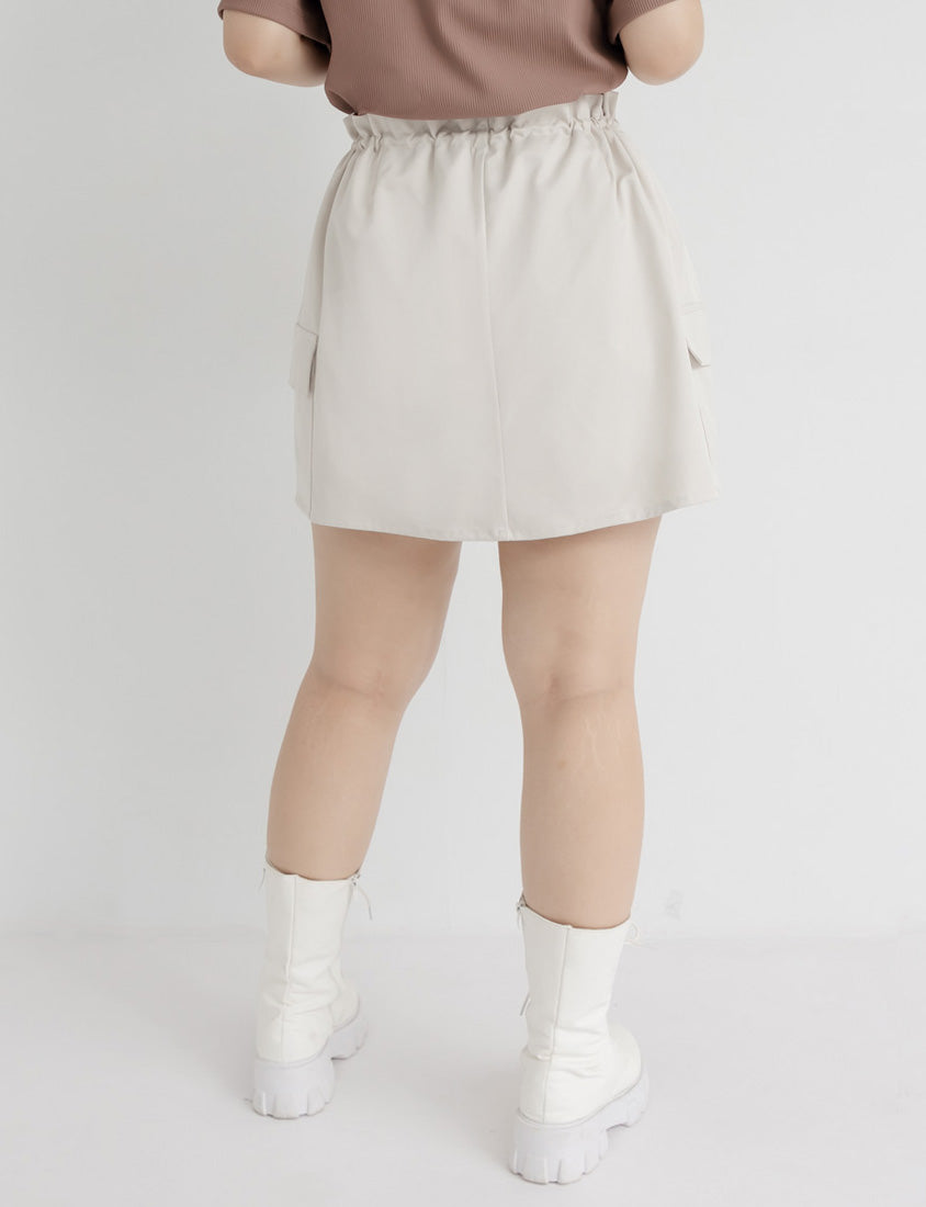 Sweet & Edgy Drawstring Cargo Plus Size Mini Skirt (With Inner Shorts)