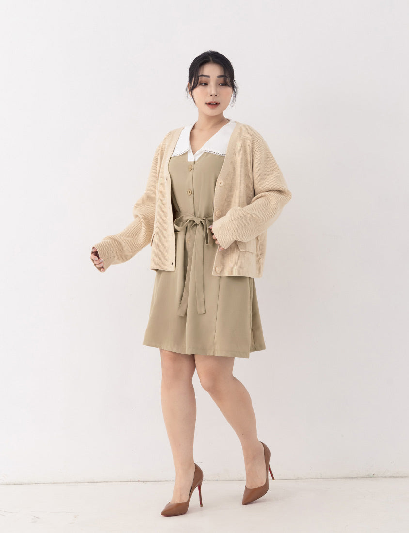 MISS. Elegant Lace Collar Plus Size Puff Sleeve Dress (With Waist Tie)