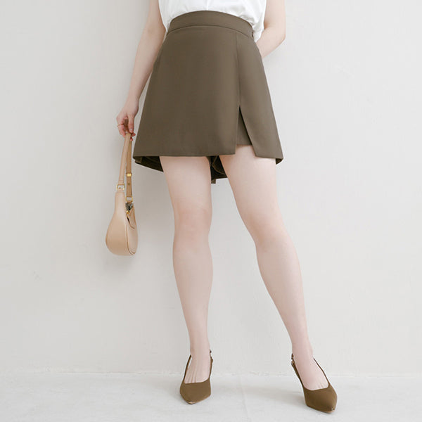 MISS. Structured Lightweight A-line Slit Plus Size Tailored Skirt (With Short)
