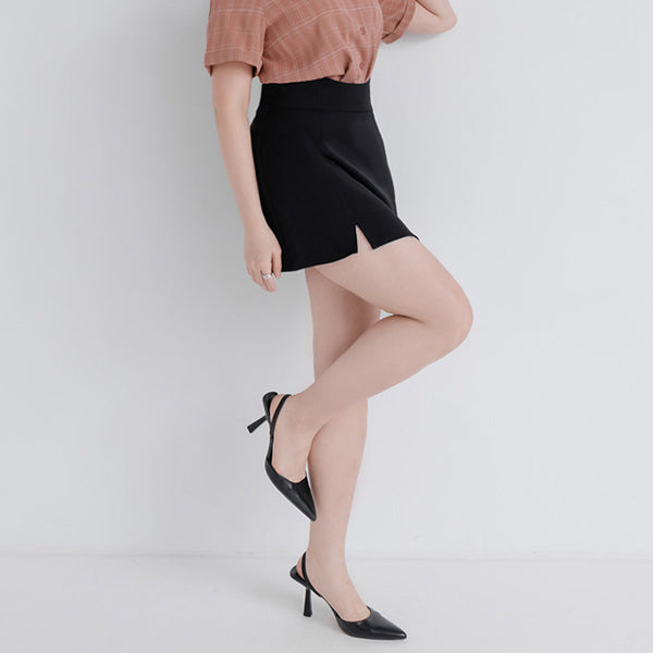 MISS. Ultra Waist-Sculpting Boned Back Elastic Slit Plus Size Mini Skirt (With Shorts)