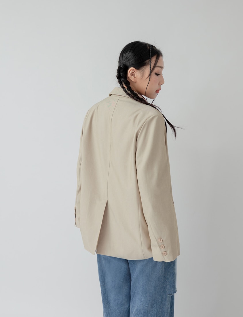 Minimal Versatile Plus Size Tailored Blazer