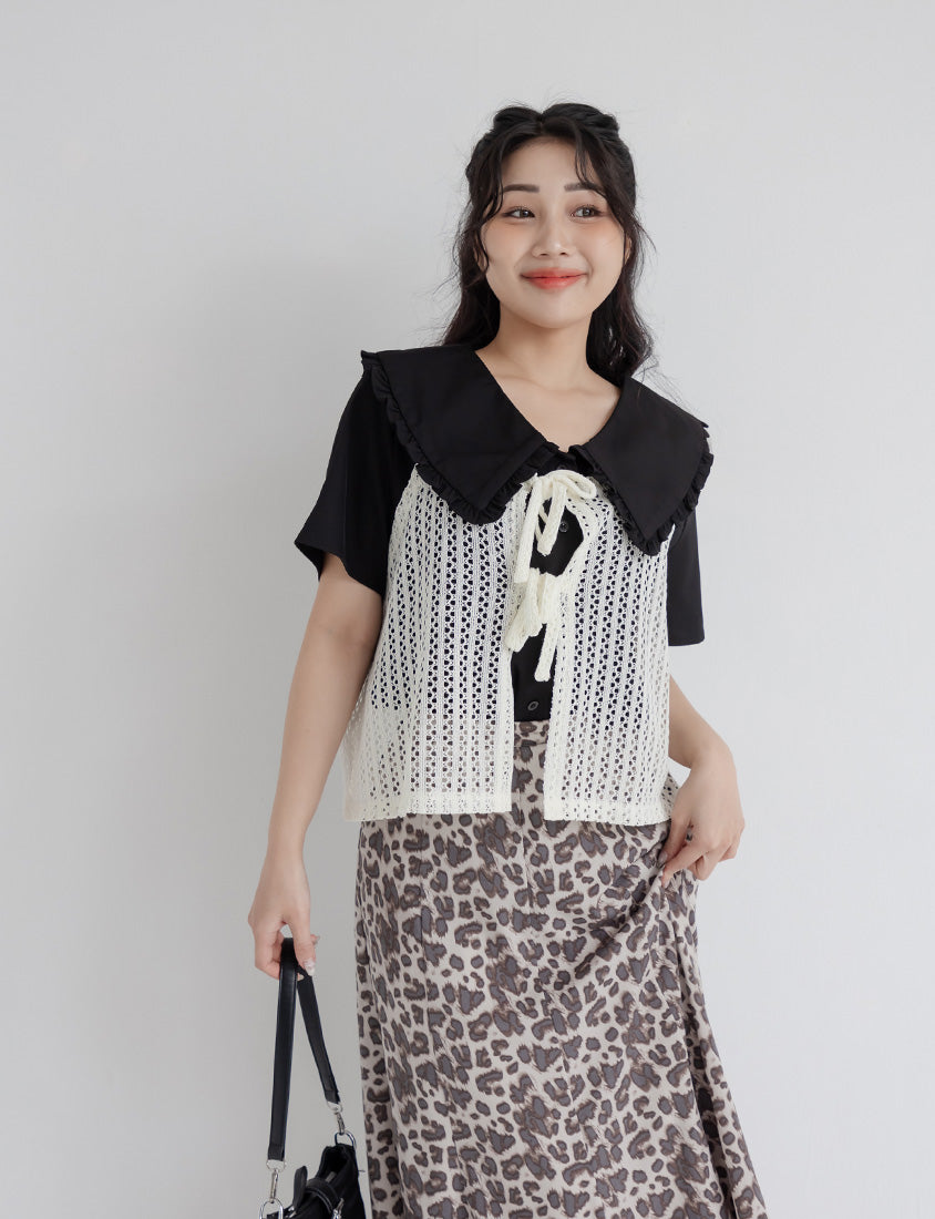 Playful Large Ruffle Collar Plus Size Short Sleeve Top
