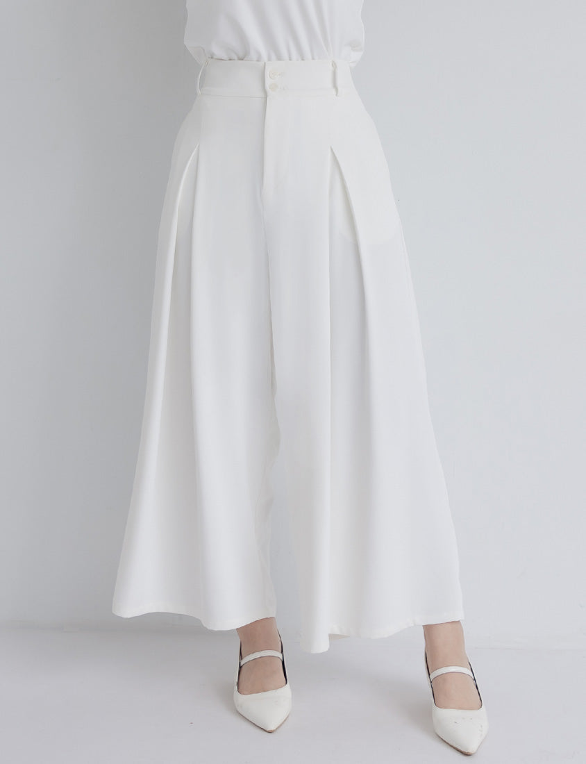 MISS. High Waist Pleated Tummy Flattering Plus Size Tailored Pants