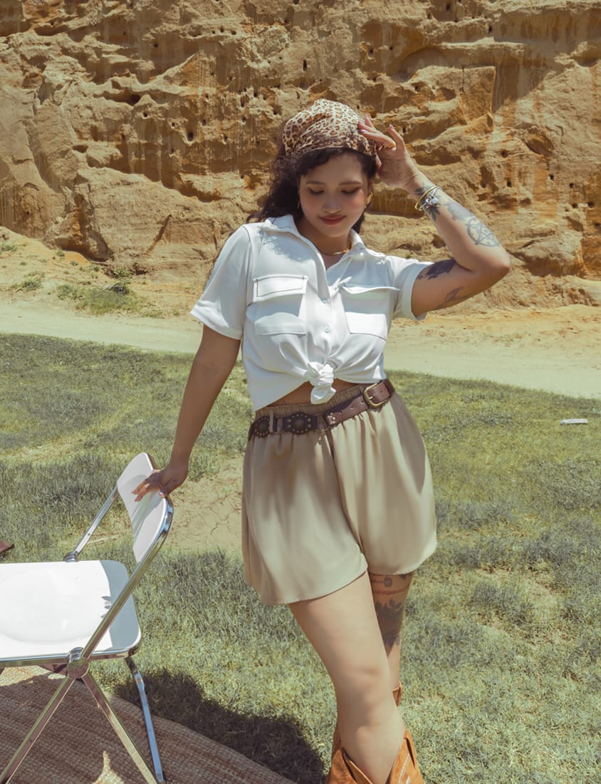 Color-Block Embroidered Pocket Plus-Size Short Sleeve Shirt