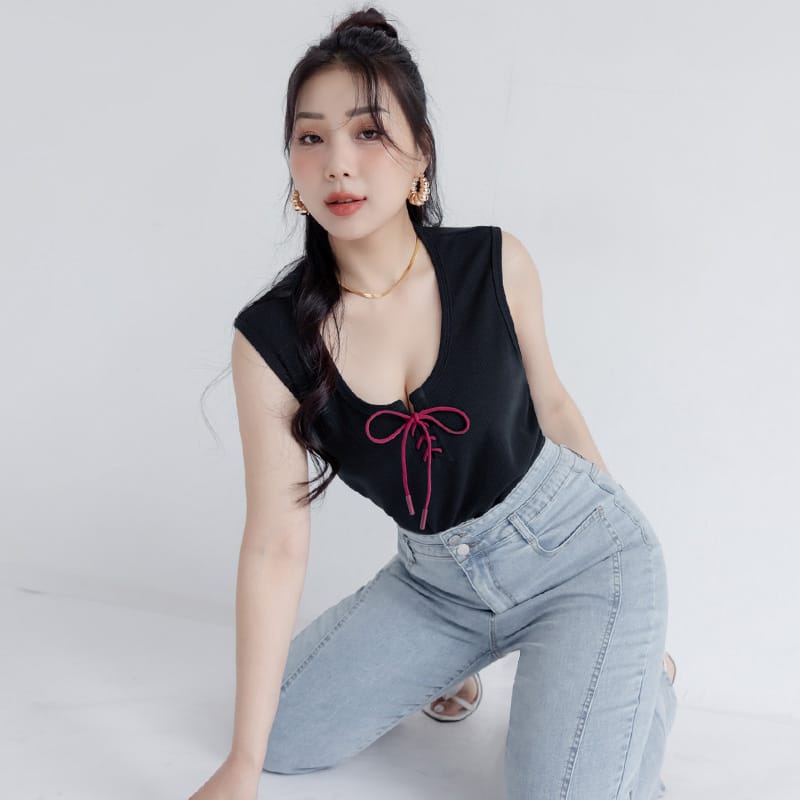 MUA! U-Neck Colorblock Wide-Strap Tie Plus Size Tank