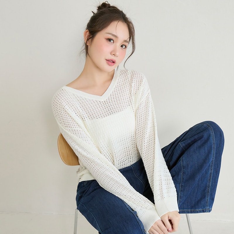 Anti-Pilling V-Neck Eyelet Plus Size Knit Top