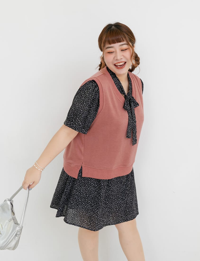 Sweet Versatile V-Neck Cotton Side Slit Plus Size Vest