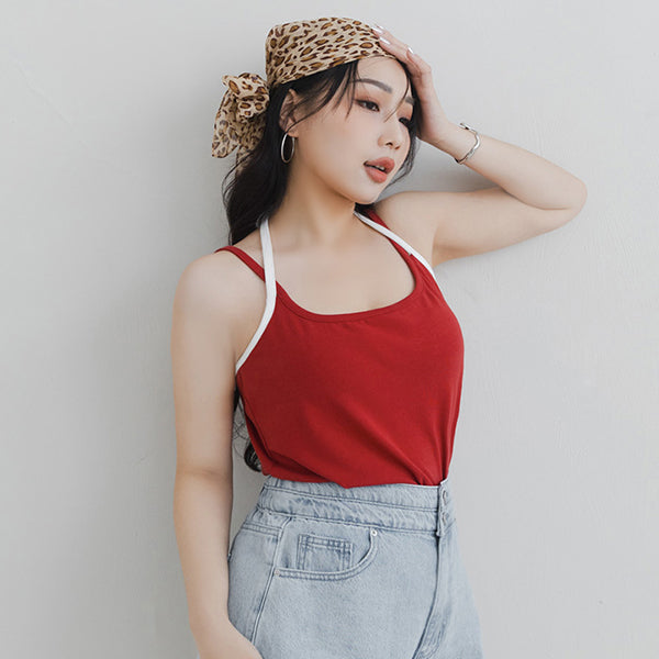 MUA! Chic Contrast Plus-Size Halter Neck Tank