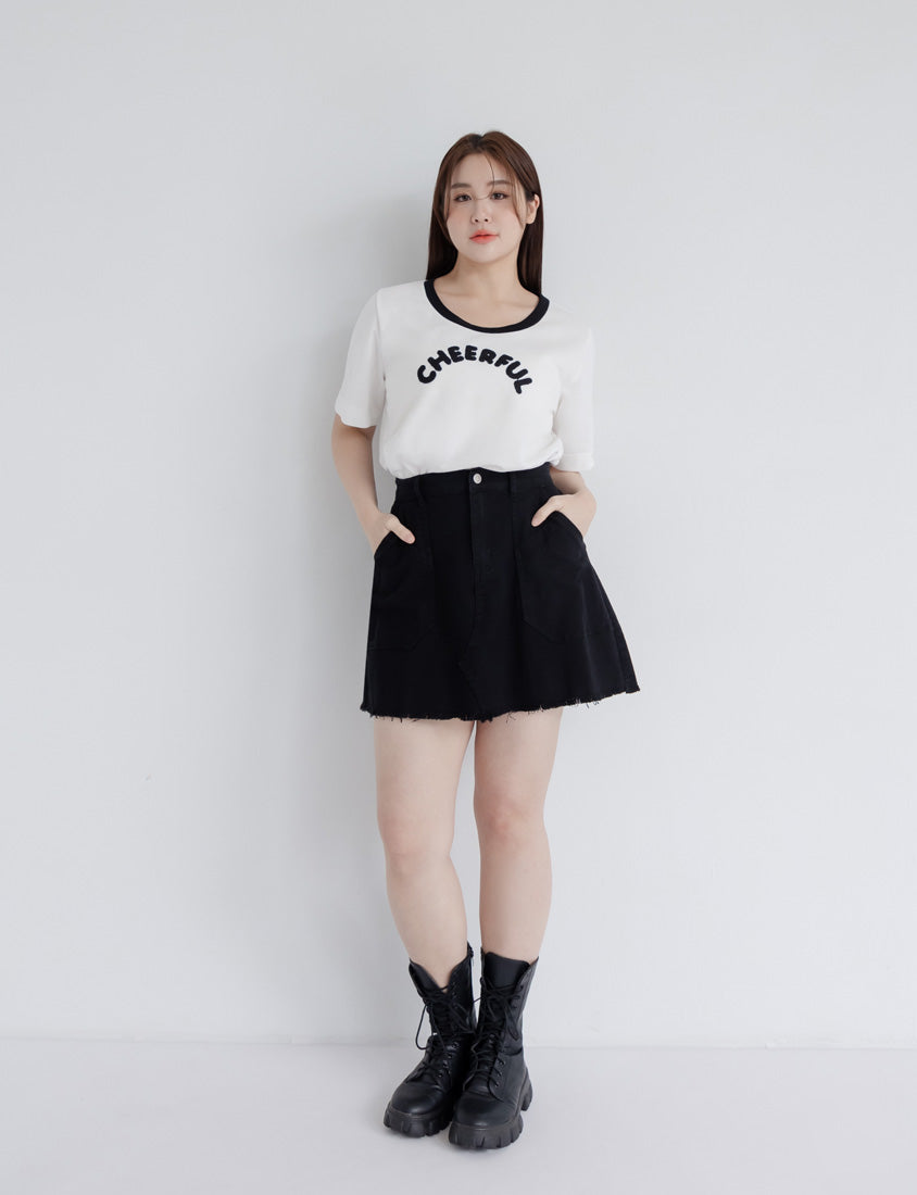 Pocket Twill Cotton Frayed Hem Plus Size Mini Skirt (With Inner Shorts)