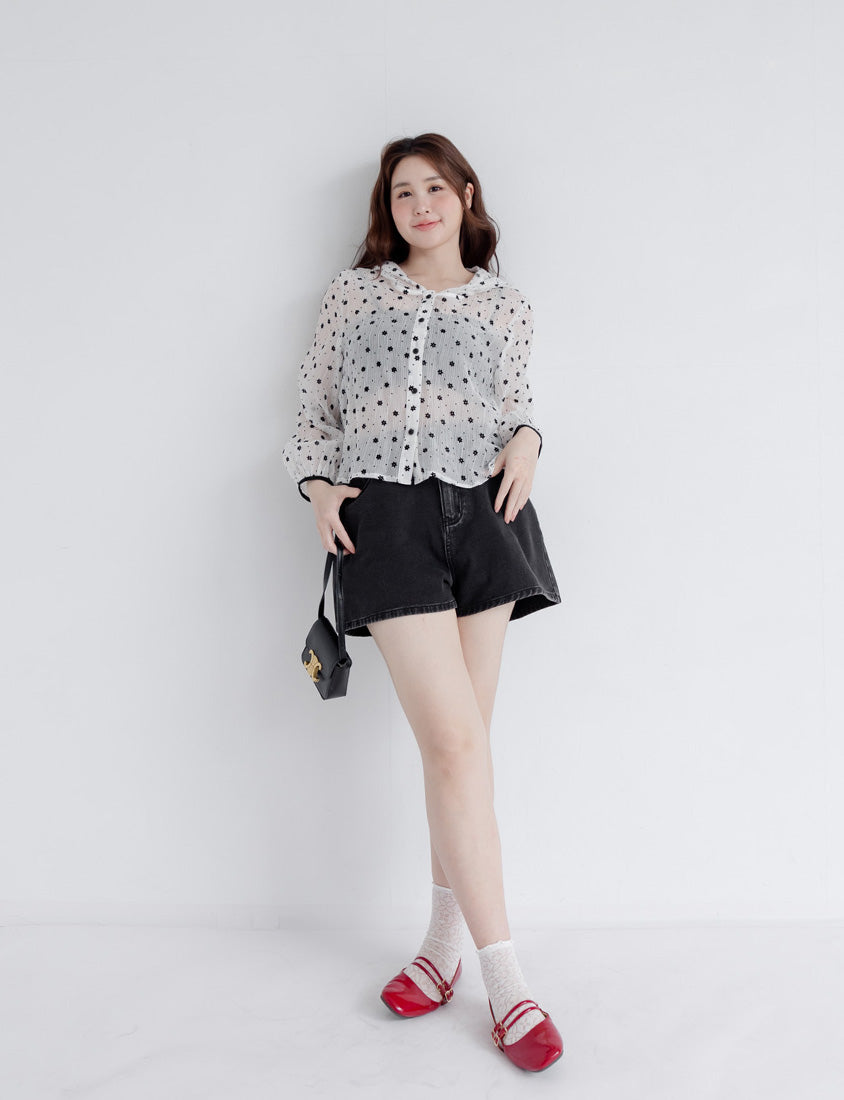 Cute Crinkled Floral Button Plus Size Hooded Jacket