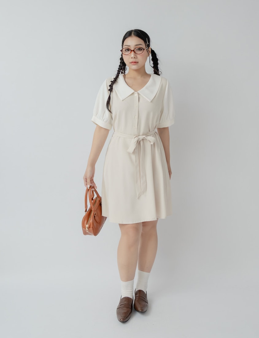 Layered-Look Contrast Collar Plus Size Mini Dress (with Belt)