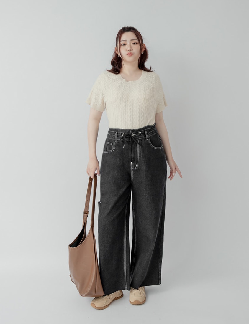 Crewneck Cable Knit Short Sleeve Top