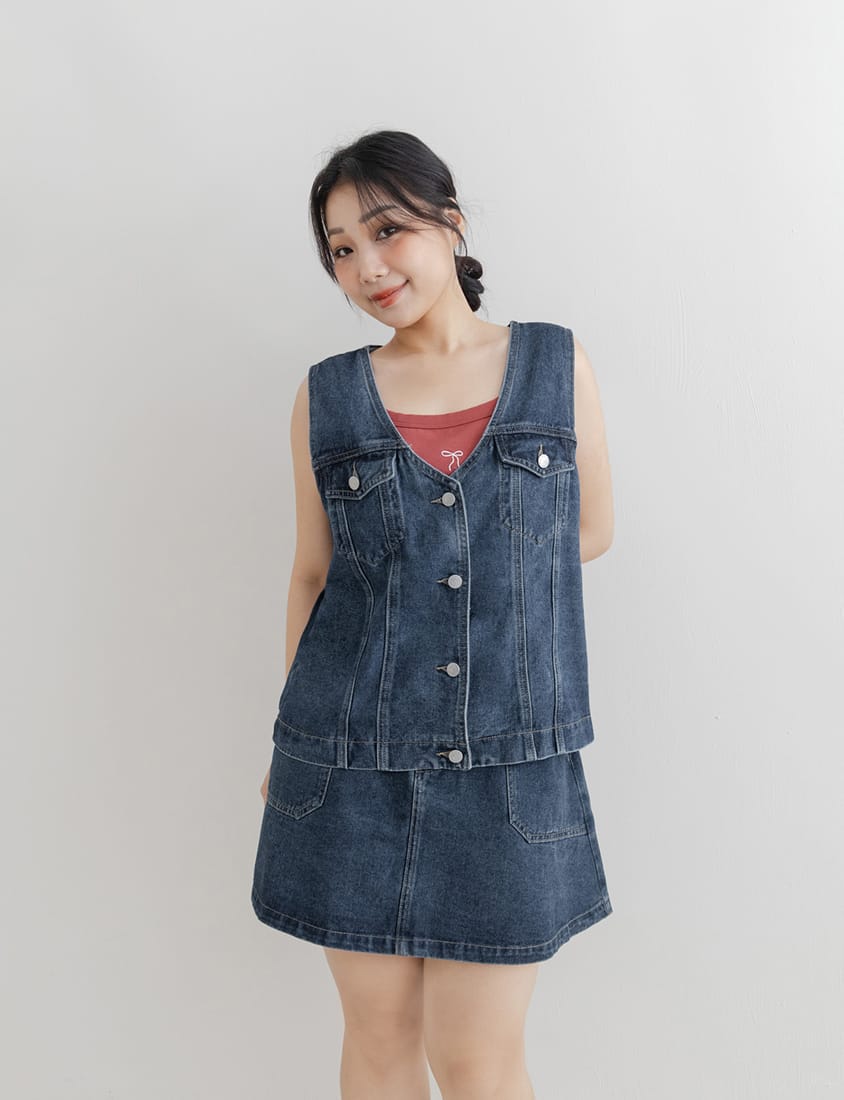 V-Neck Pocket Button Plus Size Denim Vest
