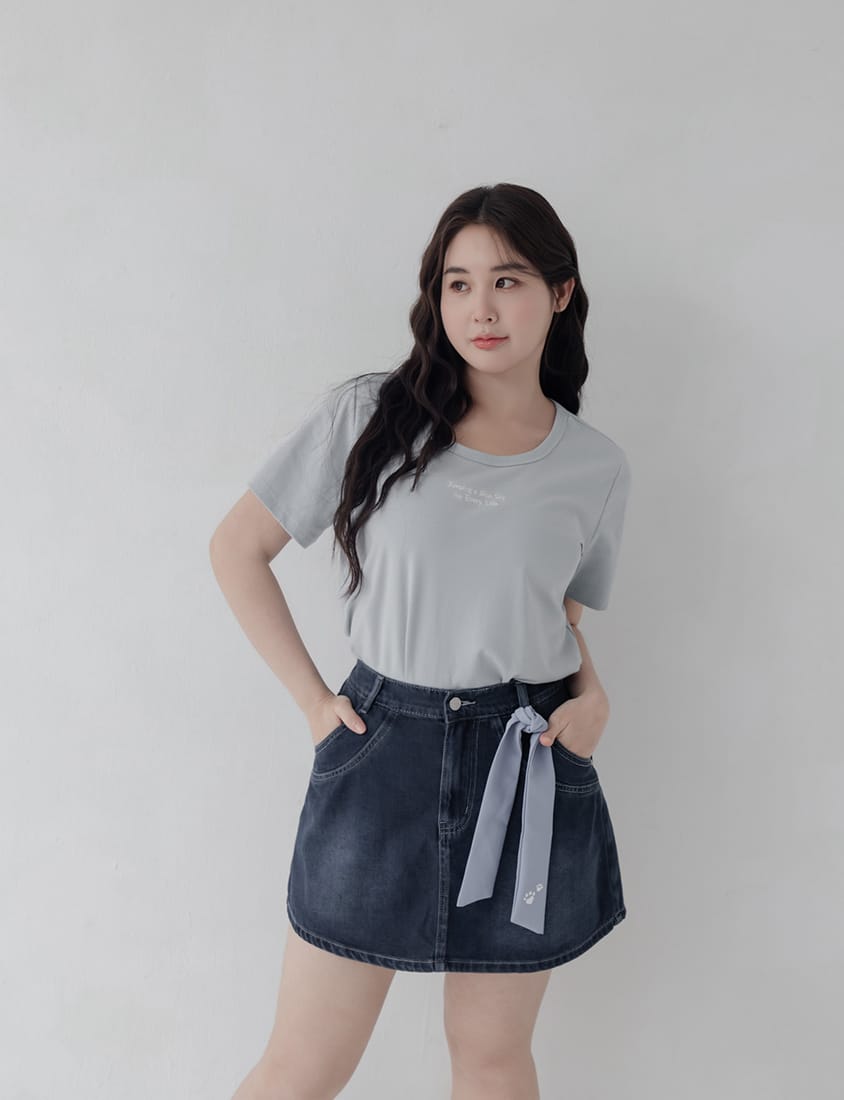 Mei-Mei Charity Slogan Plus Size Embroidered Tee
