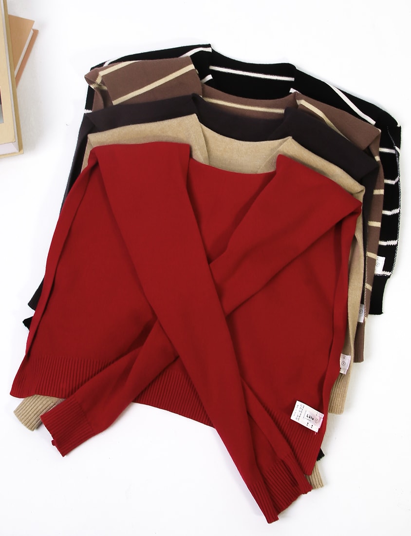 Versatile Multi-Color Knit Shawl