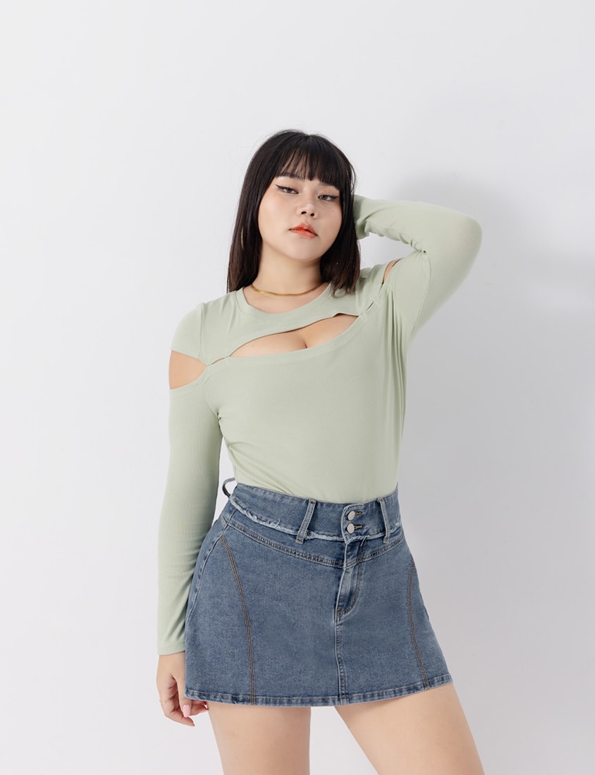 MUA! Cut-Out Plus Size Ribbed Top