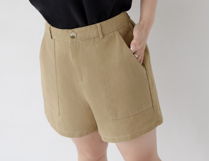 Twill Contrast Stitch High Waist Plus Size Shorts