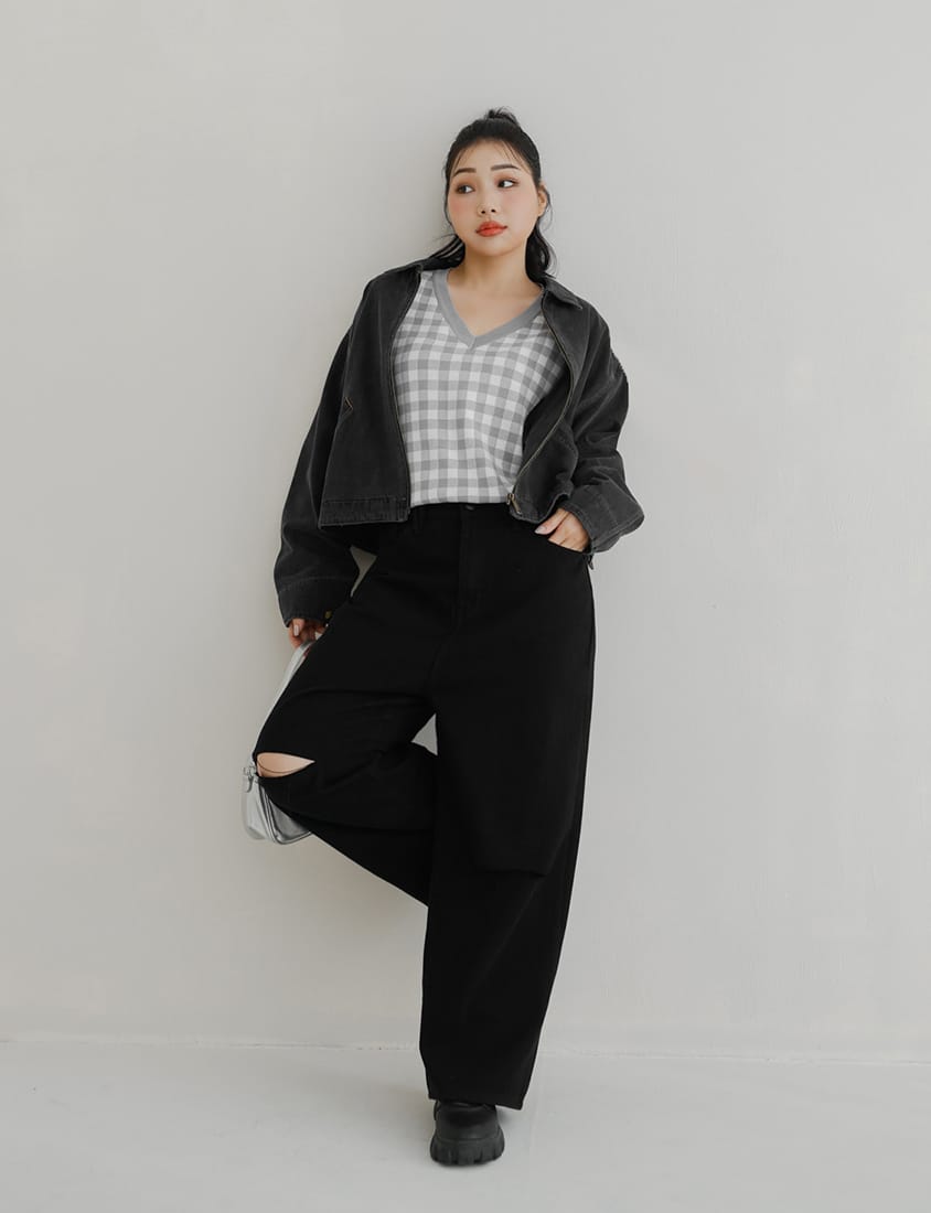 Plaid V-Neck Knit Plus Size Short Sleeve Top