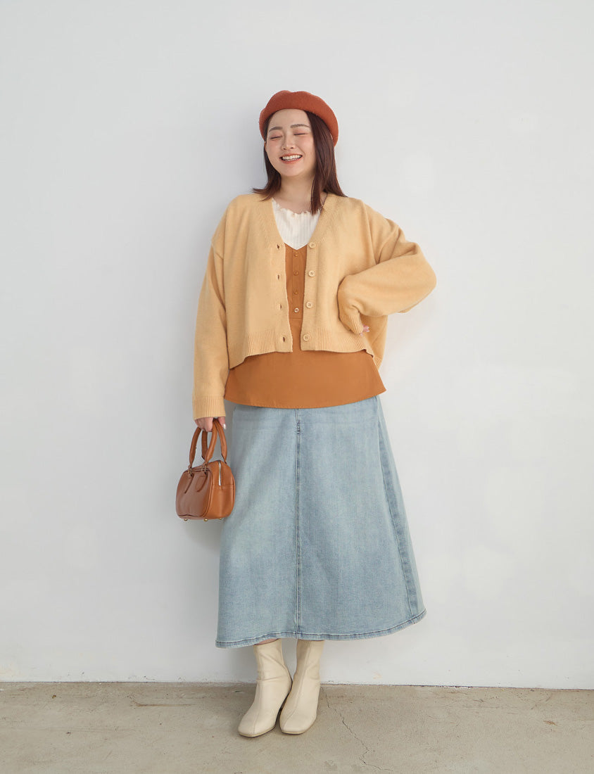 Classic V-Neck Multicolor Cropped Plus Size Knit Cardigan