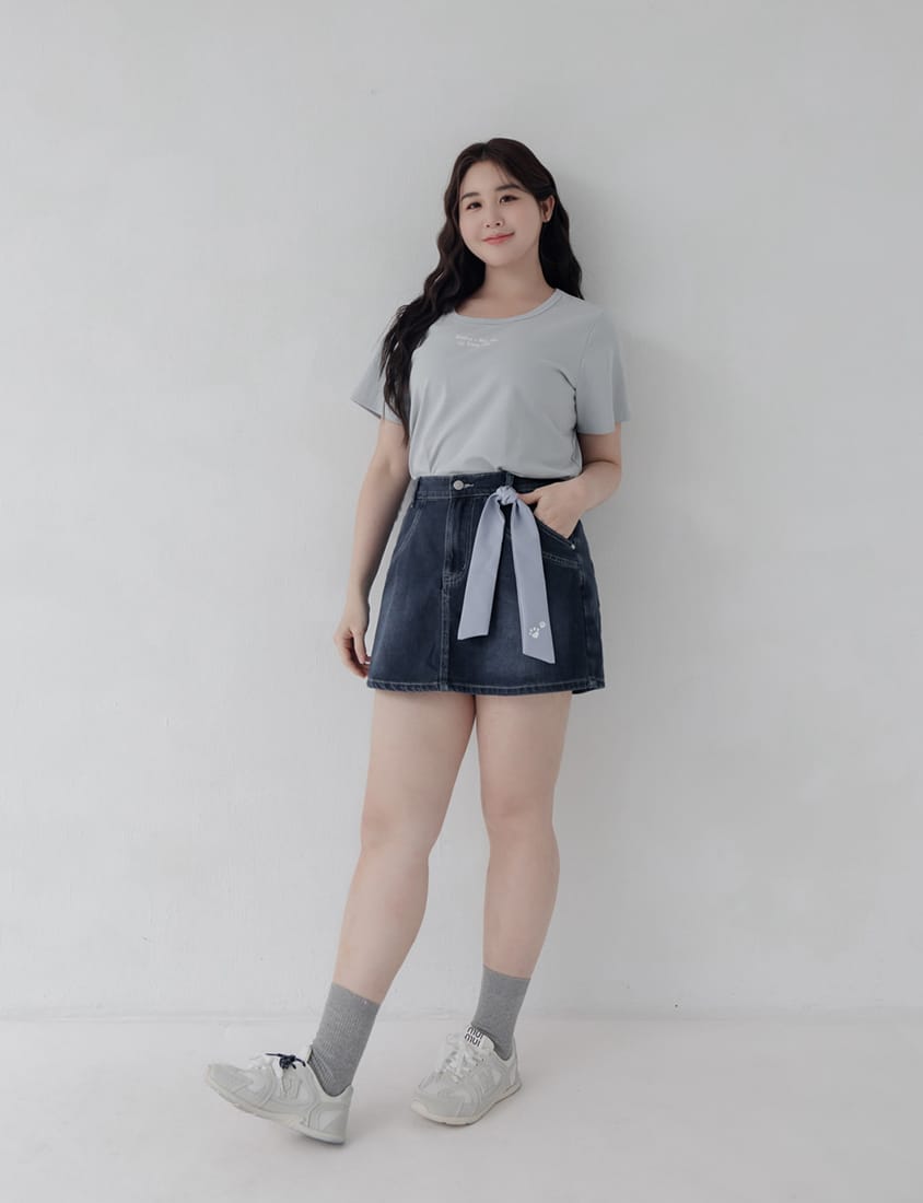 Mei-Mei Charity Slogan Plus Size Embroidered Tee