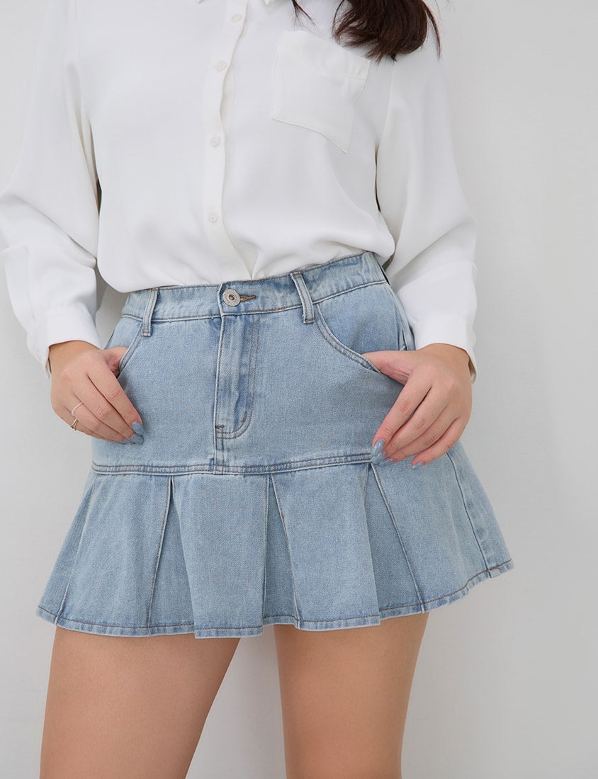 Vintage Washed Pleated Plus Size Denim Skort (With Pants)