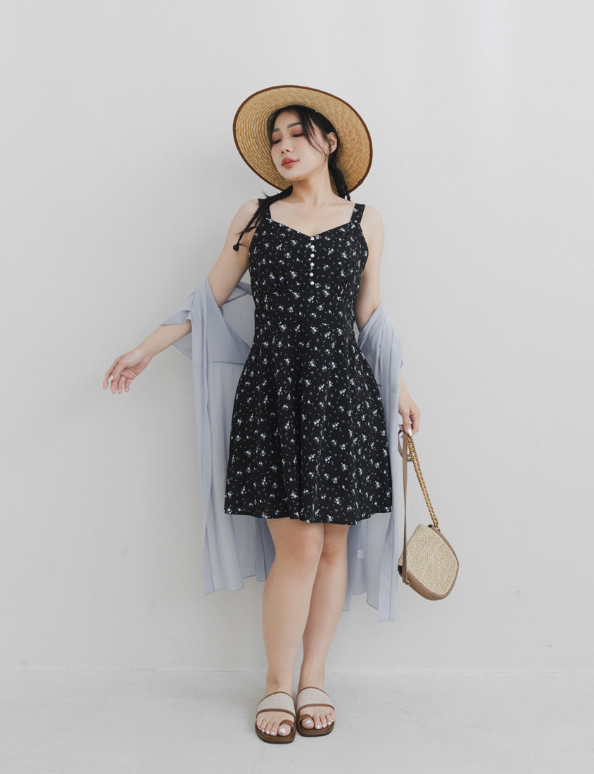 Adjustable Pearl Button Floral Plus-Size Mini Dress