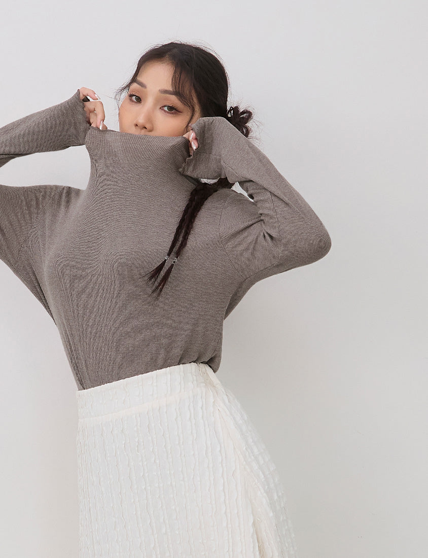 Classic Soft Ribbed Lettuce Edge Plus Size Top