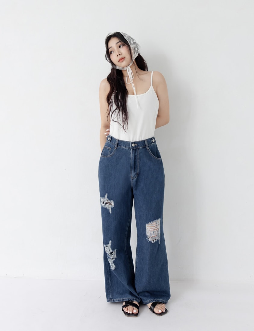 Two-Piece Floral Collar Tie Plus Size Shirt (with Camisole)