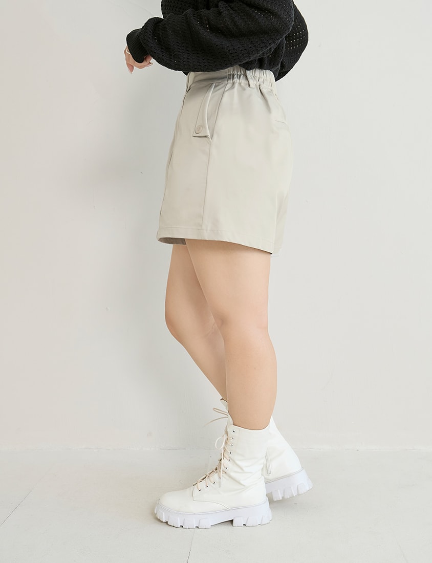 Utility Pockets Elastic Back Twill Plus Size Shorts