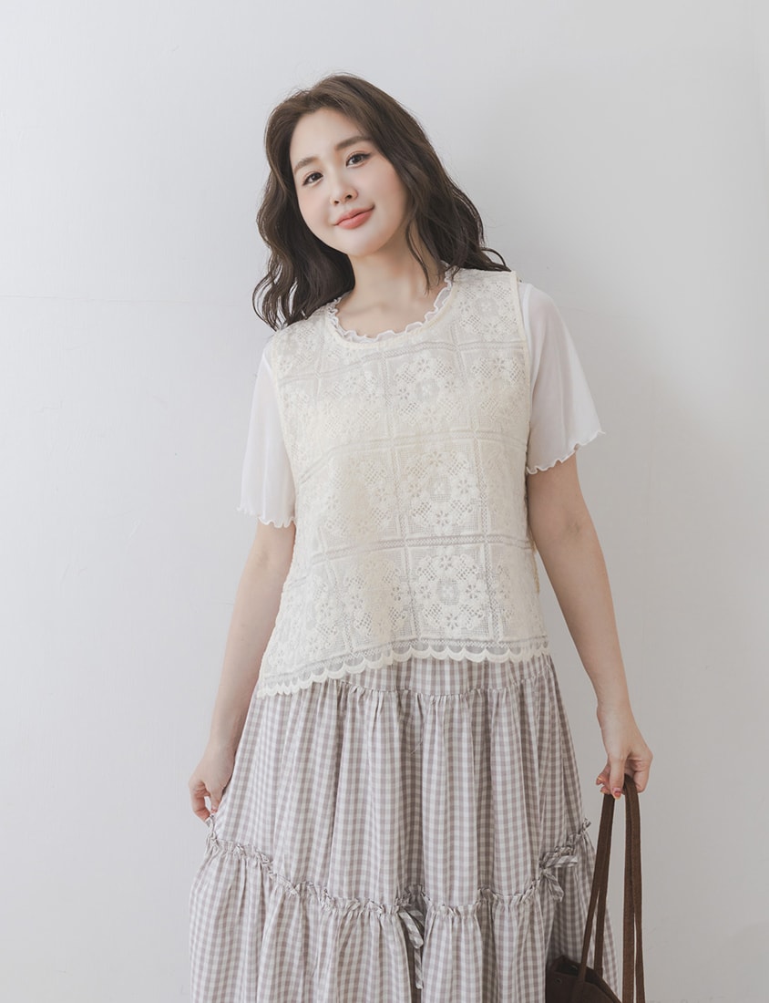 Crochet Lace Side-Tie Crew Neck Plus Size Tank Top