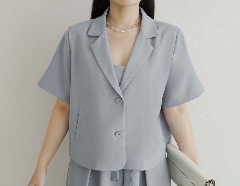 MISS. Silky Cool Plus Size Cropped Blazer