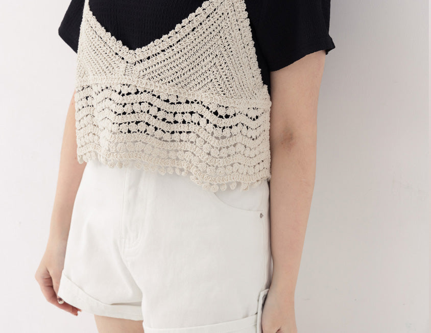 Crinkled Textured Two-Piece Hollow Plus Size Cami Top (with Inner Tank)