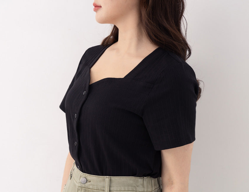 Multicolor Heart Collar Floral Button Plus Size Ribbed Top