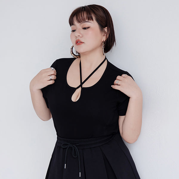MUA! Space Cotton U-Neck Tie-Front Plus Size Top