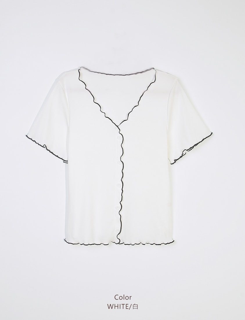MUA! V-Neck Contrast Lettuce-Edge Plus Size Short Sleeve Top