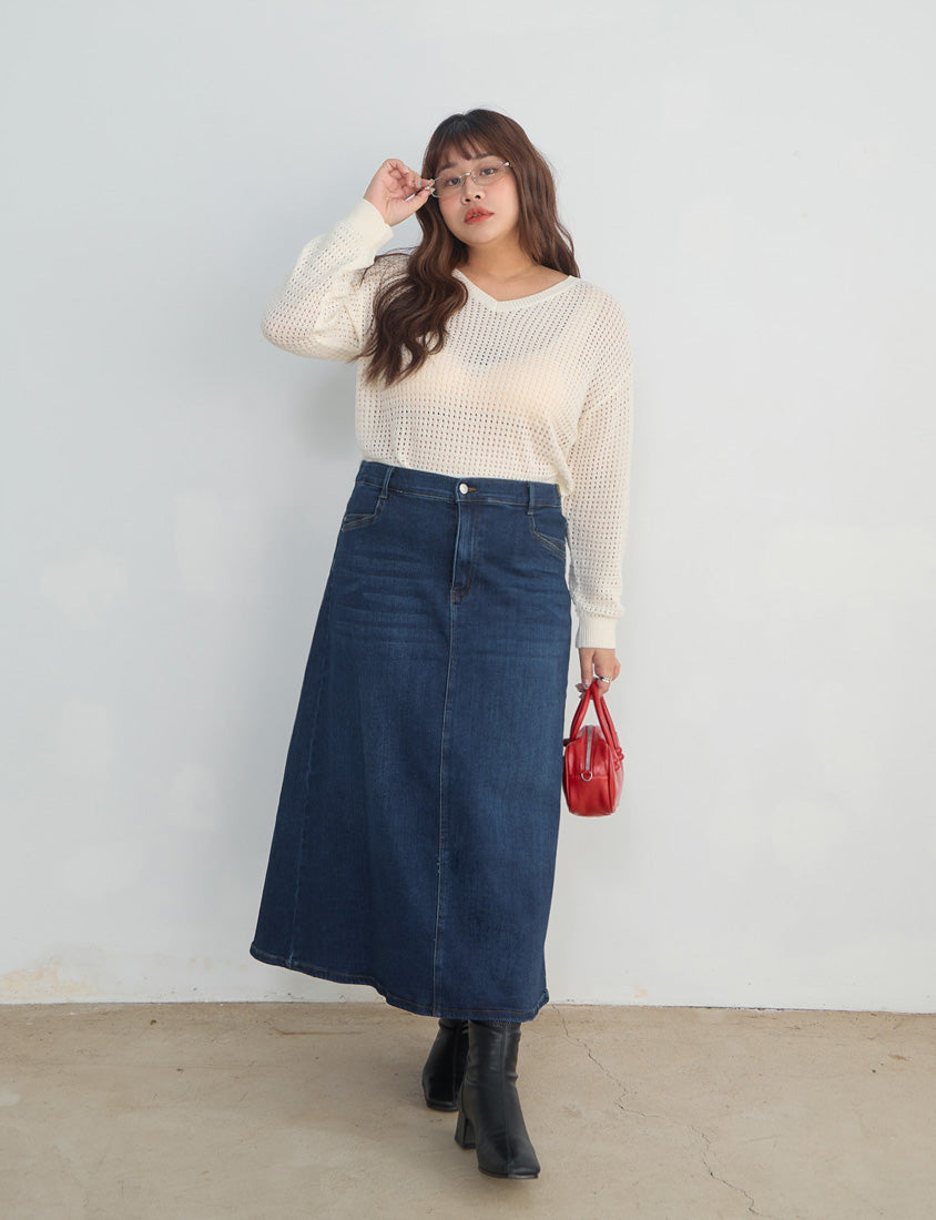 Apple-Shaped Friendly! Perfect Fit Back Slit Plus Size Denim Maxi Skirt