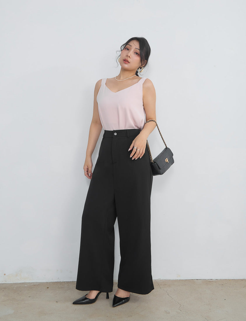 MISS. Pear-Shaped Friendly! Perfect Fit Wrinkle Resistant Straight Cut Trousers