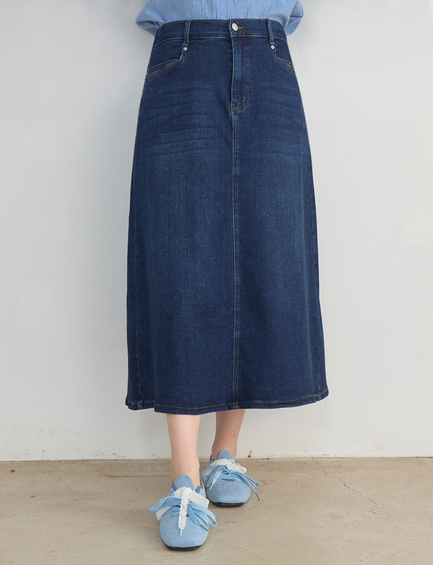 Standard Perfect Fit Back Slit Plus Size Denim Maxi Skirt